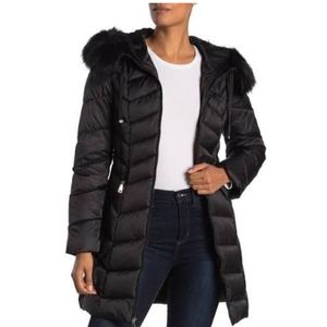 Women's Tahari Black Puffer Coat Size M
